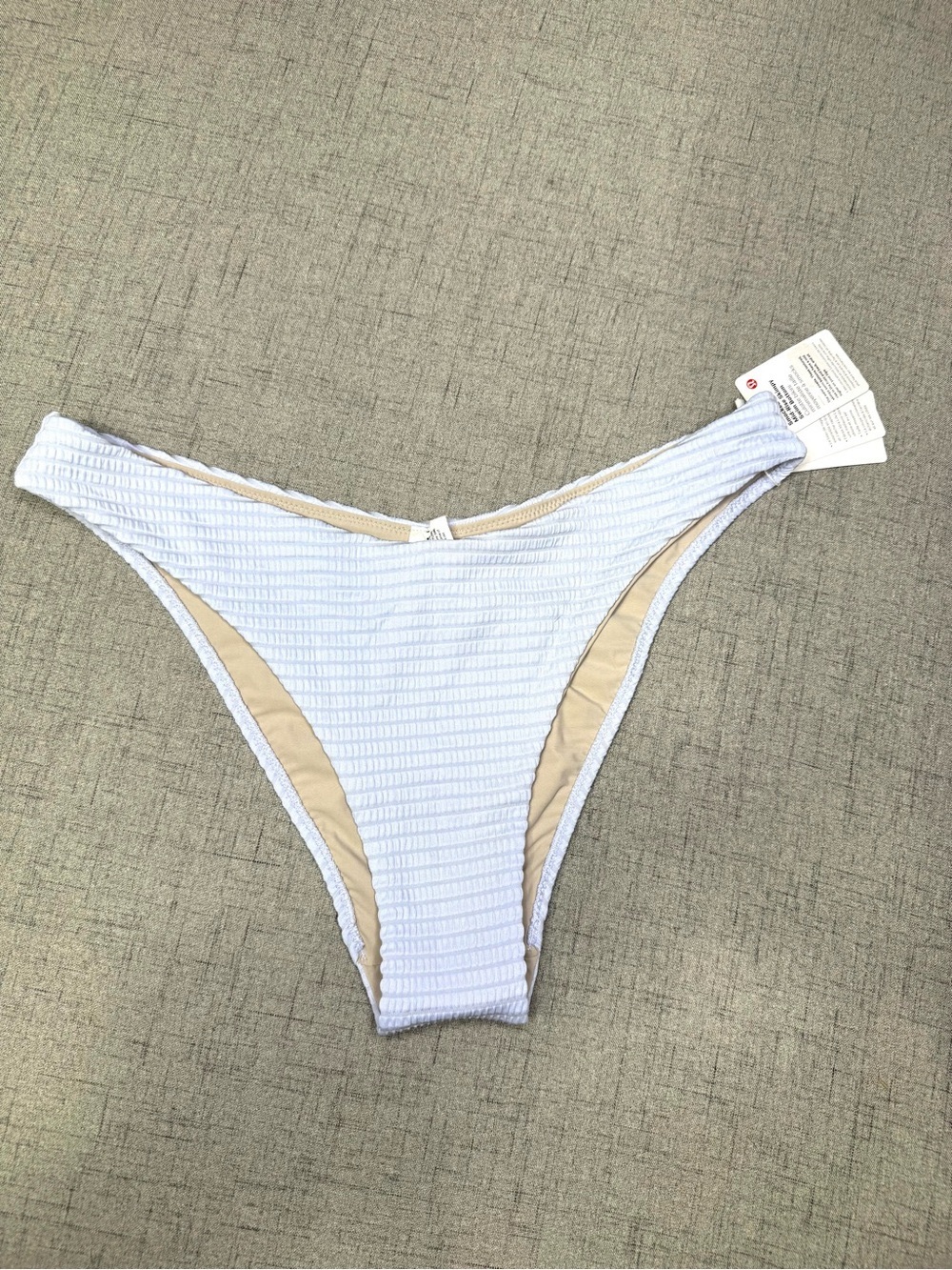 Lululemon Smocked Bikini Swimsuit 2 PC Set Pastel Blue Size 10 Medium NWT - Picture 8 of 11